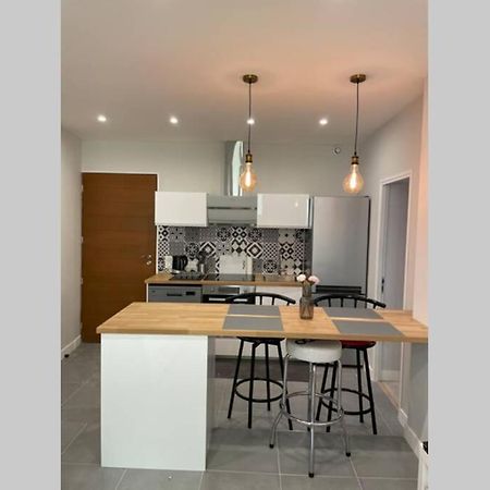 appartements très spacieux et totalement rénovée Guillaumes Esterno foto