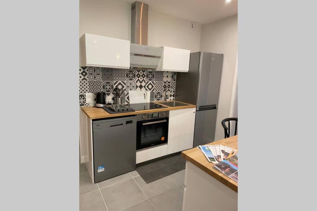 appartements très spacieux et totalement rénovée Guillaumes Esterno foto